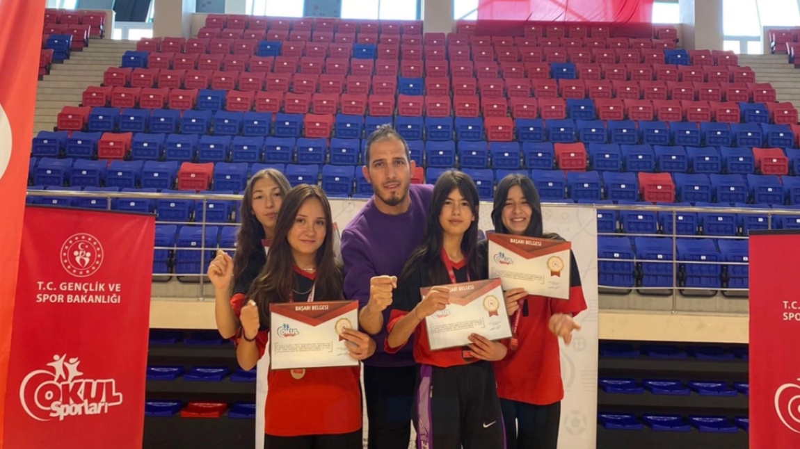 Okulumuz Dart Takımı Türkiye Şampiyonasına Katılmaya Hak Kazandı